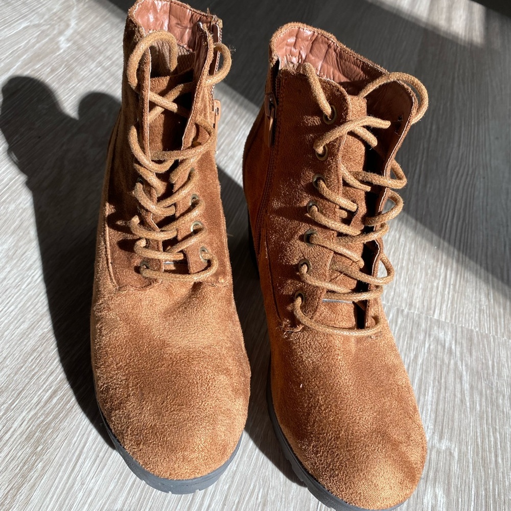 Camel Booties